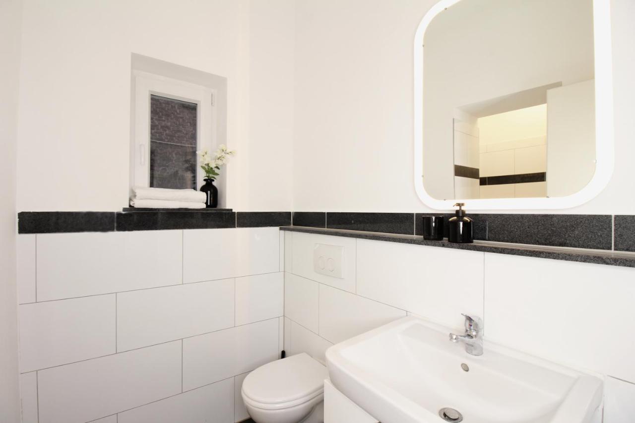 Moderne Apartments City Stadtnah -Junik Apartments Duisburg Ngoại thất bức ảnh