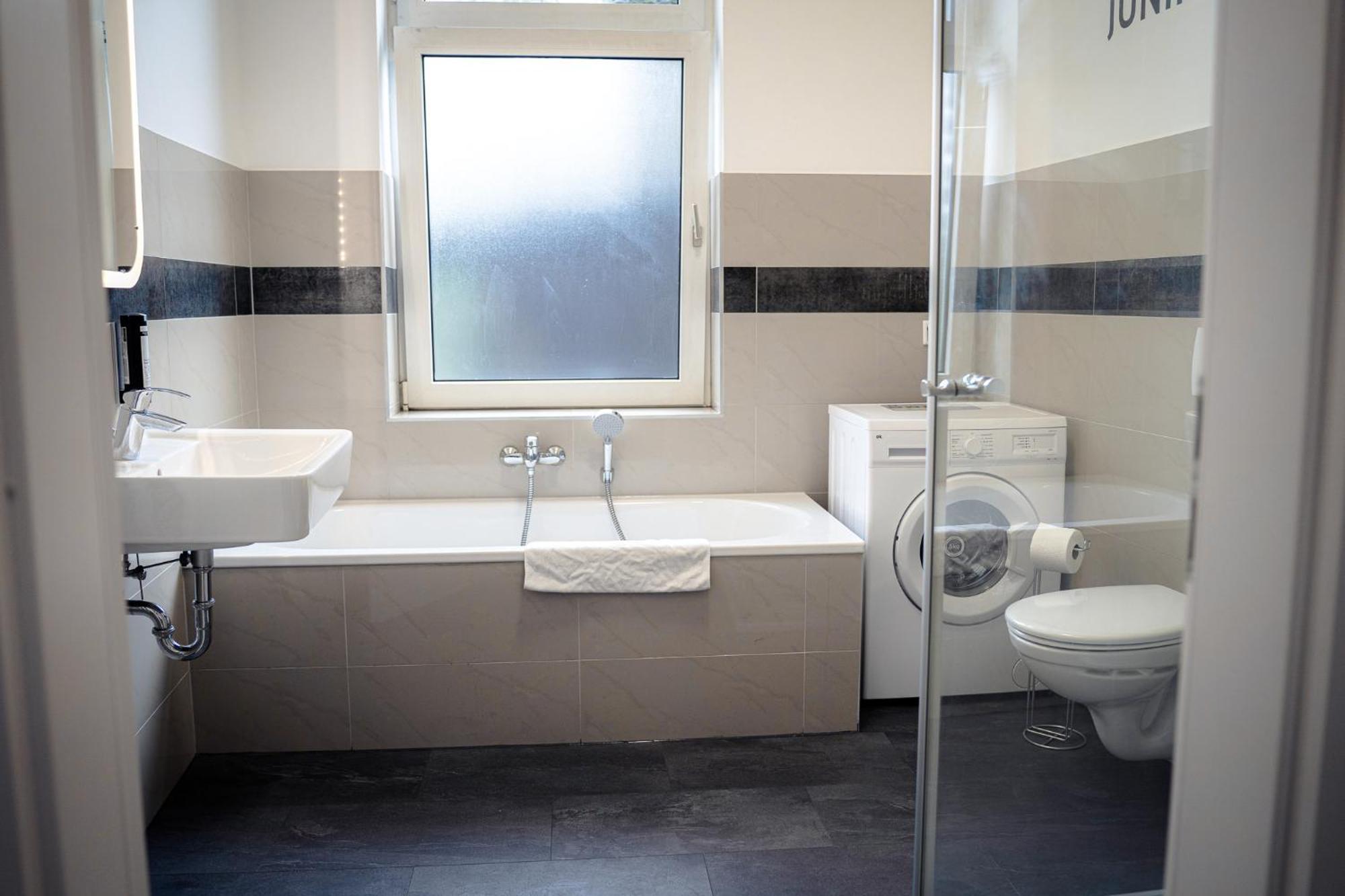Moderne Apartments City Stadtnah -Junik Apartments Duisburg Ngoại thất bức ảnh