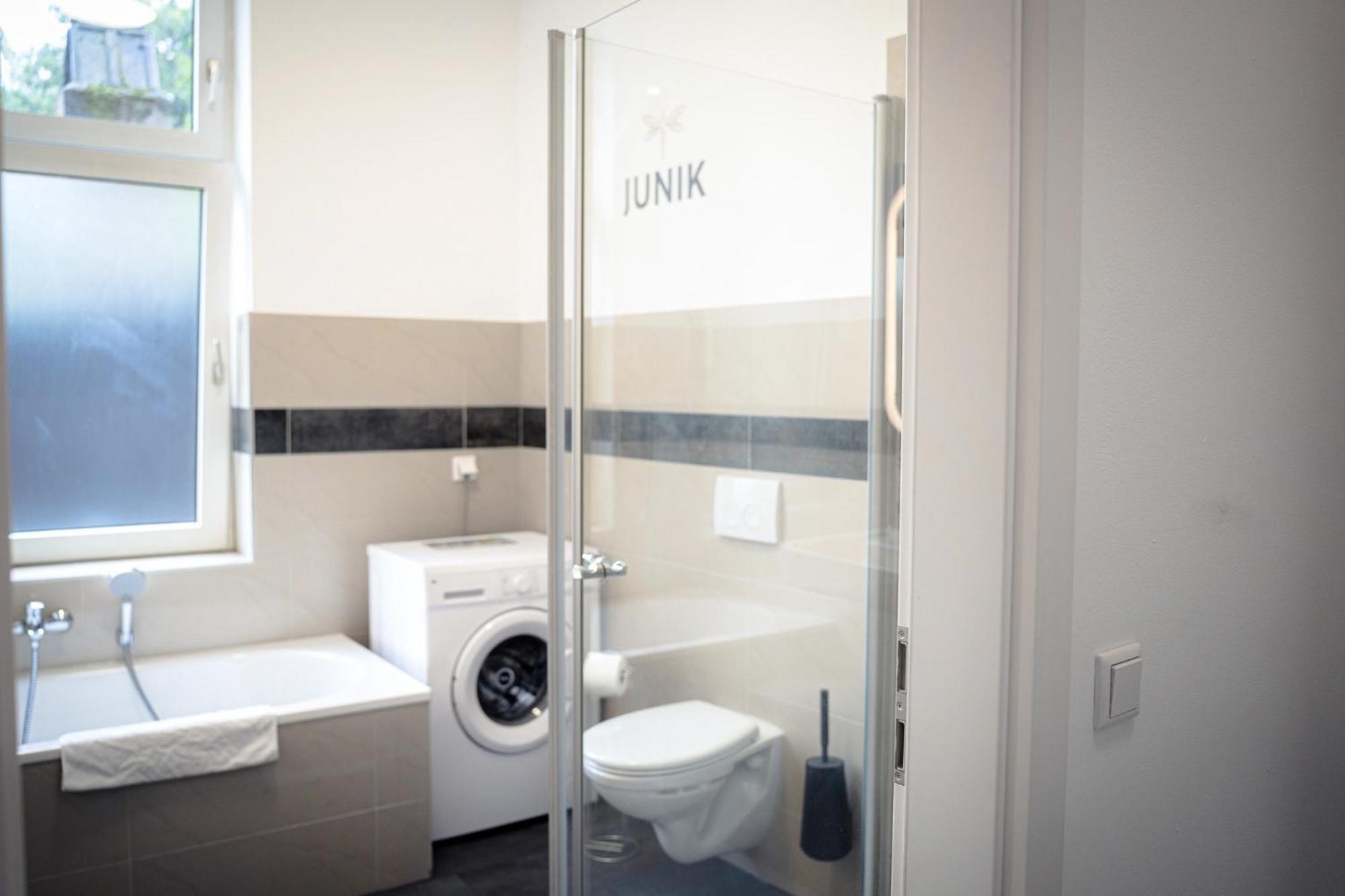 Moderne Apartments City Stadtnah -Junik Apartments Duisburg Phòng bức ảnh