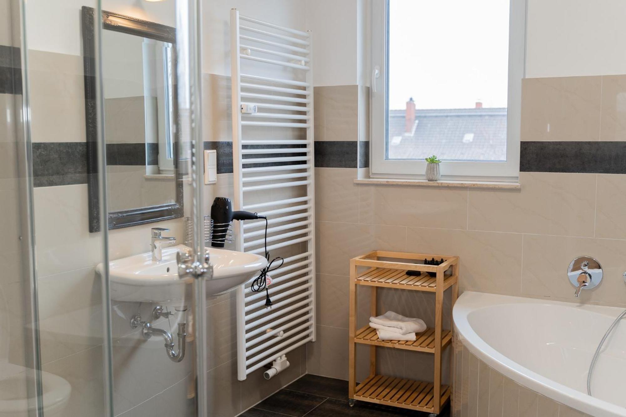 Moderne Apartments City Stadtnah -Junik Apartments Duisburg Phòng bức ảnh